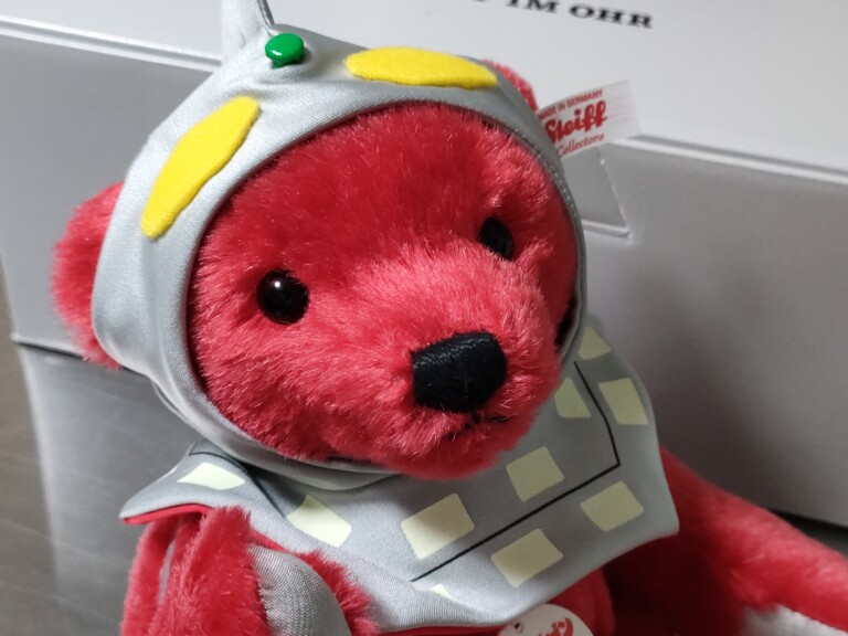 日本限定1500体のテディベア！Steiff (シュタイフ) × ウルトラセブン　買取入荷しました！！