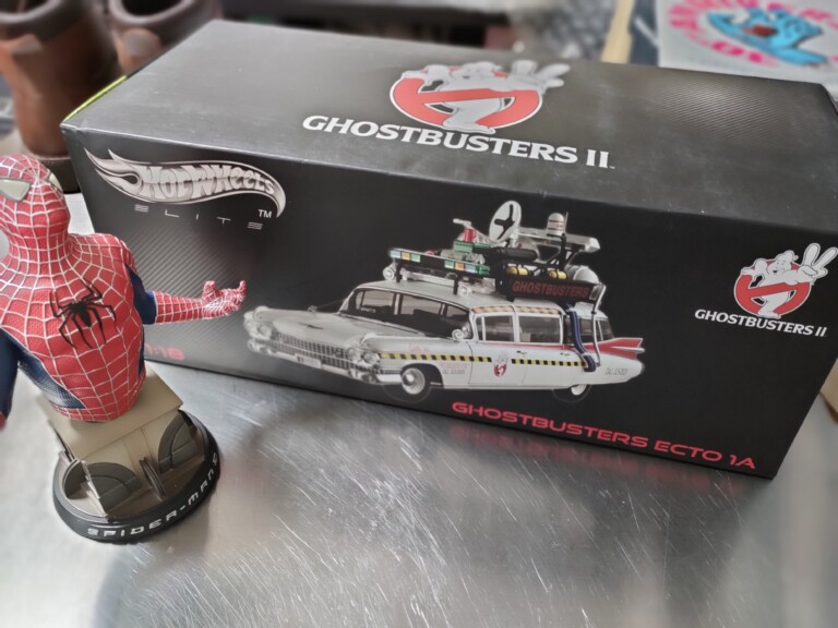 【大物】Hotweels Elite Edition ゴーストバスターズECTO-01A（エクト-1）入荷！