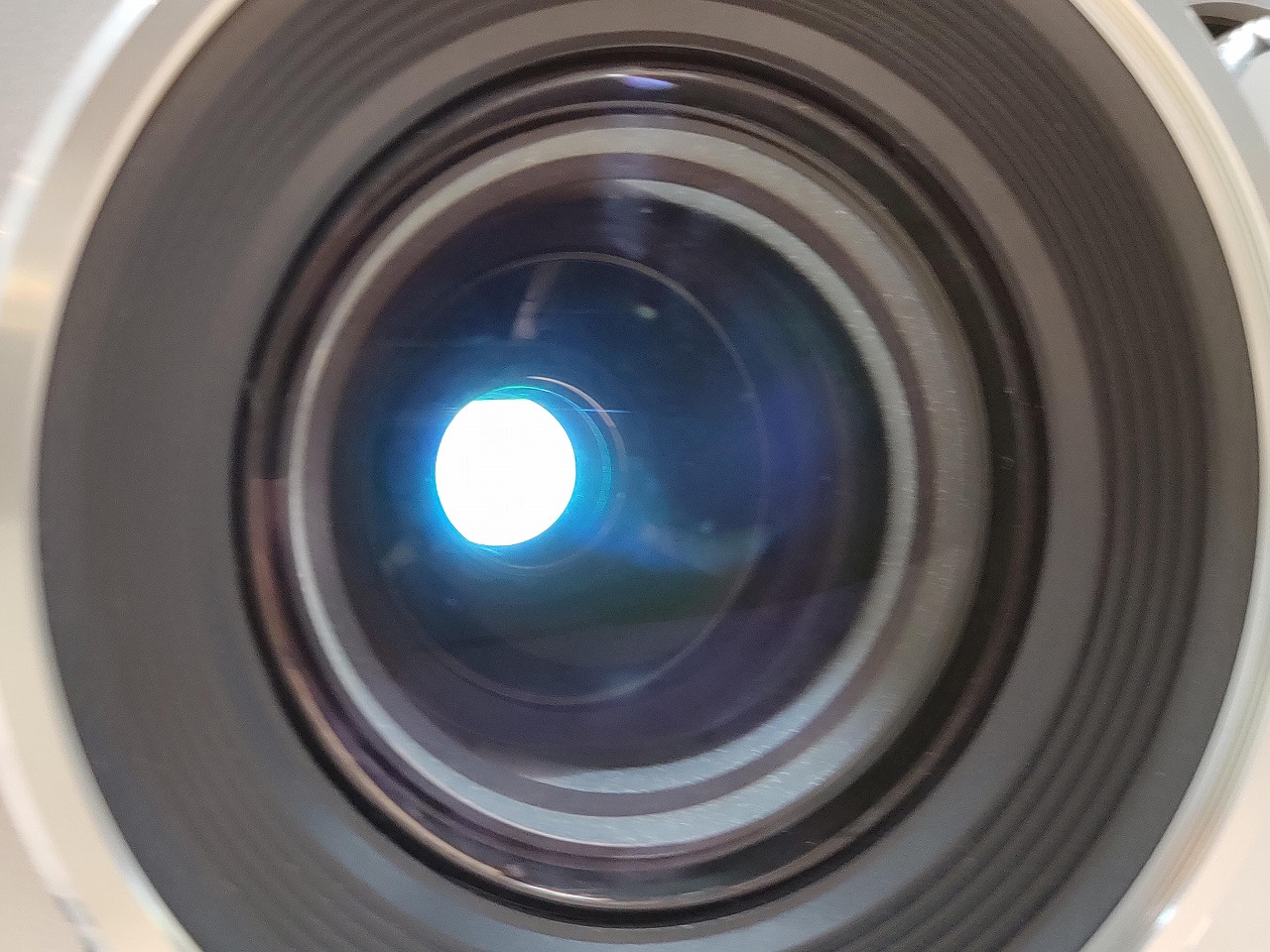 液晶プロジェクター買取入荷しました！