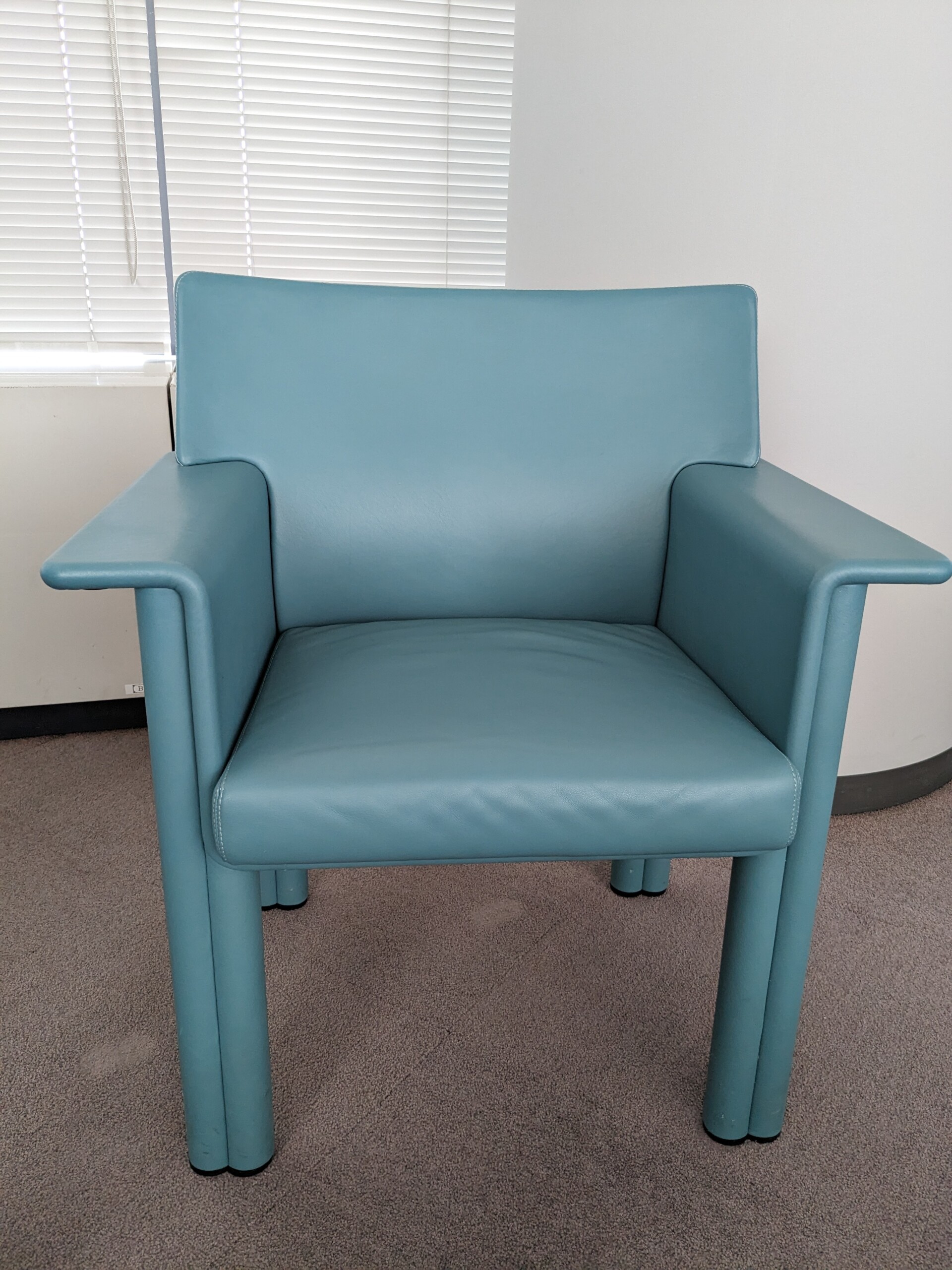 デザイナーズ家具　MERITALIA CORNELIA　メリタリア/コーネリア　アームチェア査定致しました！