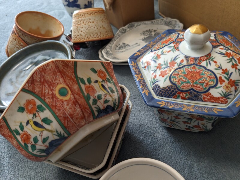 中古食器・陶器など入荷しました!